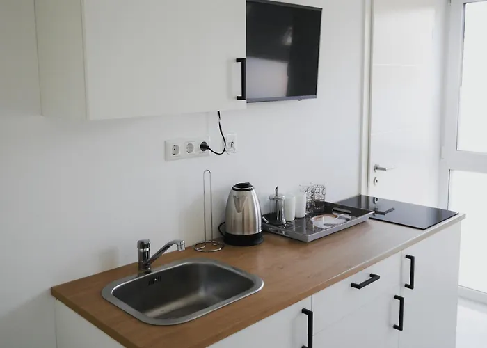 Ξενοδοχείο με διαμερίσματα Issa