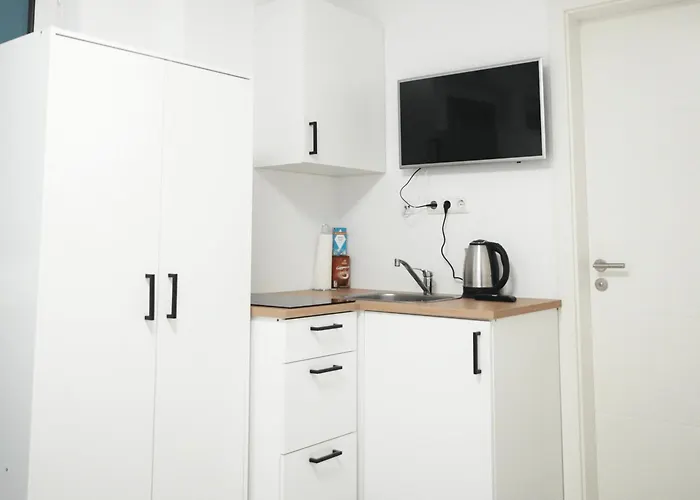 Ξενοδοχείο με διαμερίσματα Issa